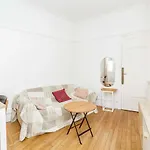 Superb Cosy Apartment In Paris