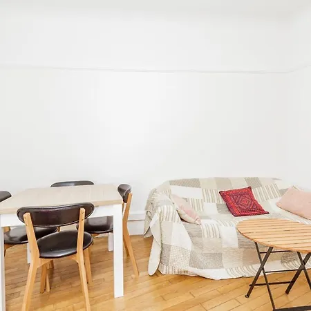 Appartamento Superb Cosy Apartment In Paris
