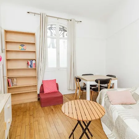 Appartamento Superb Cosy Apartment In Paris